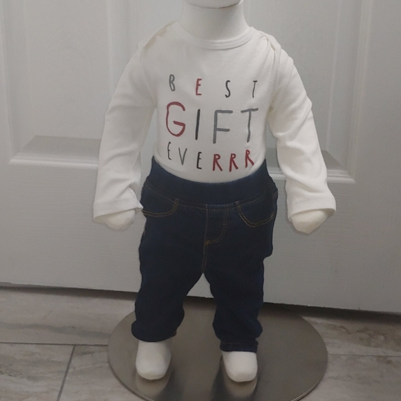 Joe Fresh 2 Piece Set - Picture 1 of 1